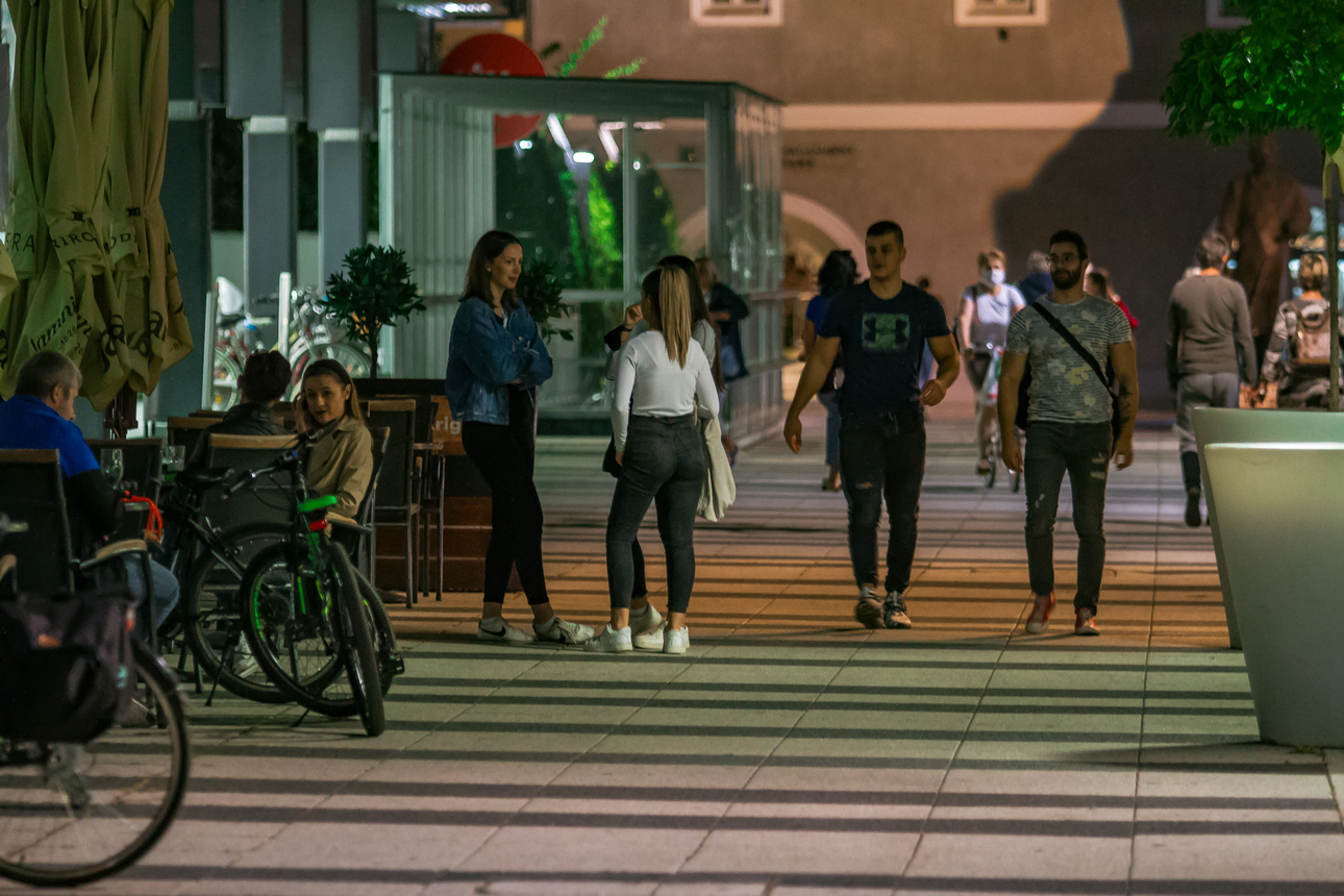 Petak navečer u Osijeku Petak navečer u Osijeku