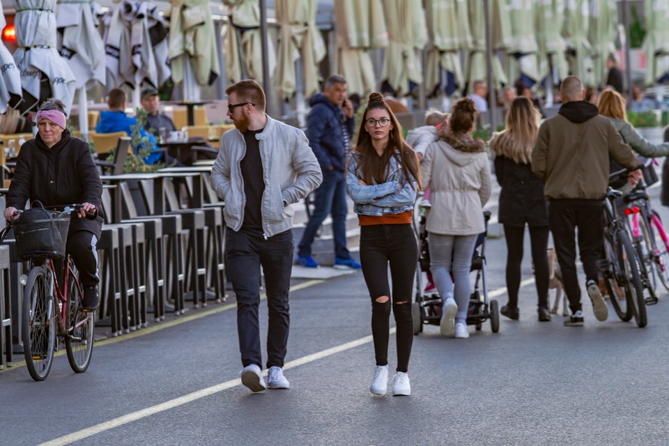 Nedjeljna šetnja promenadom