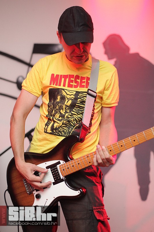 punk_party_10_atheist_rap_13102