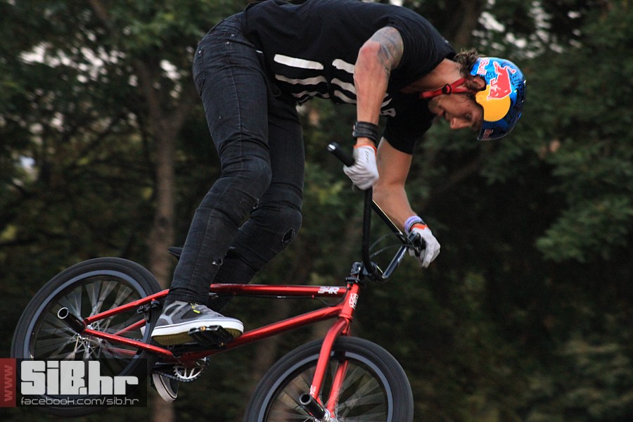 bmxday_2012_SiBhr_86