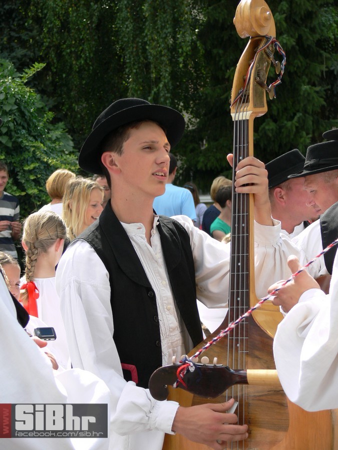 mali_djekovacki_vezovi_9
