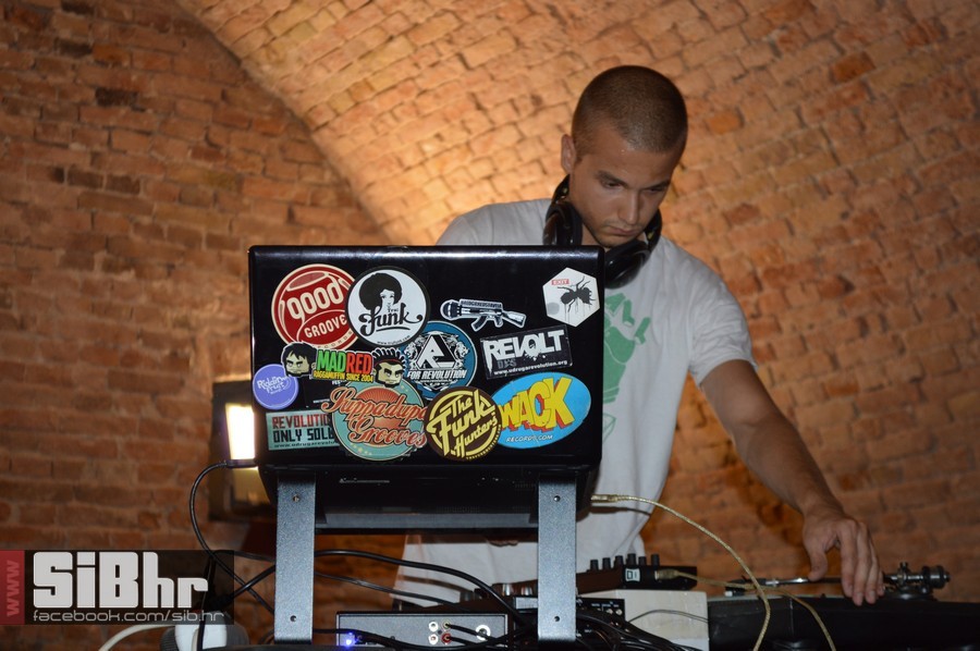 artbeat_izlozba_stickera_osijek