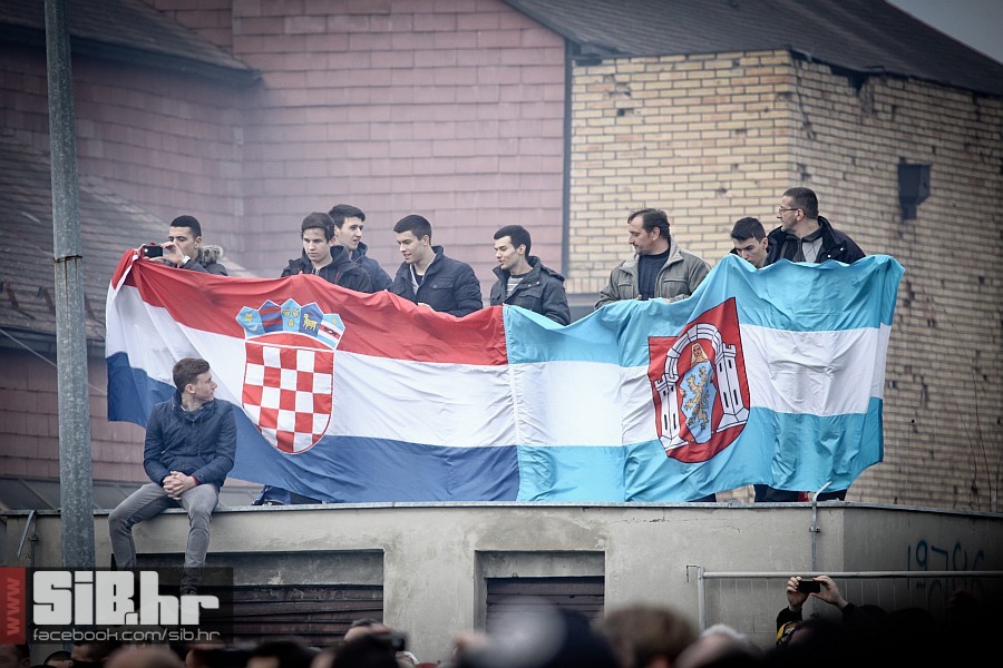 vukovar_prosvjed_protiv_cirilic