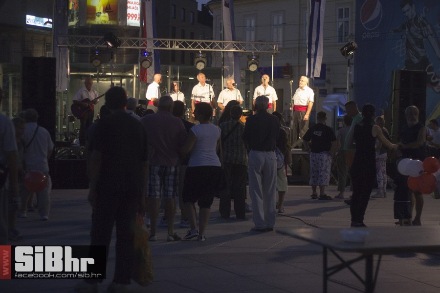 oljn_kolovoz_2015_SiBhr23