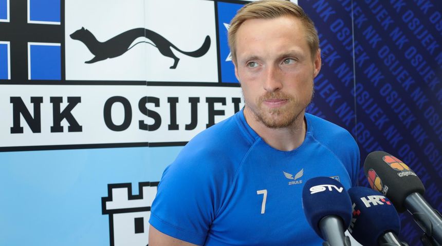 Nogometaši Osijeka započeli pripreme na novom stadionu