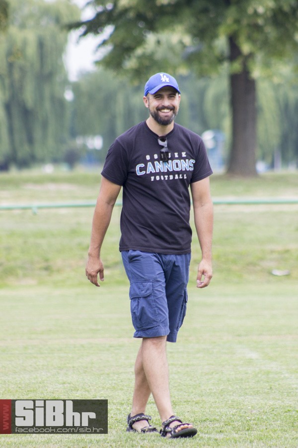 cannons_82
