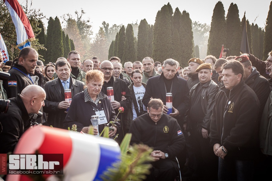 kolona_sjecanja_vukovar_1811201