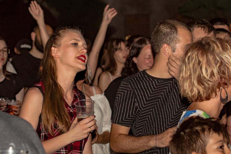 Goran Bare i Majke rasplesali Osječane
