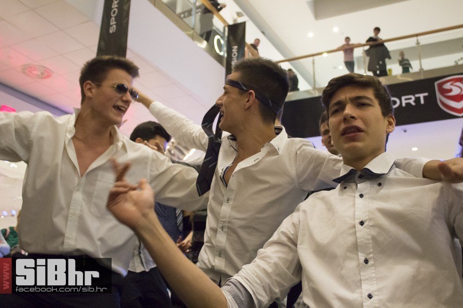 osjecki_karneval_avenue_mall_97
