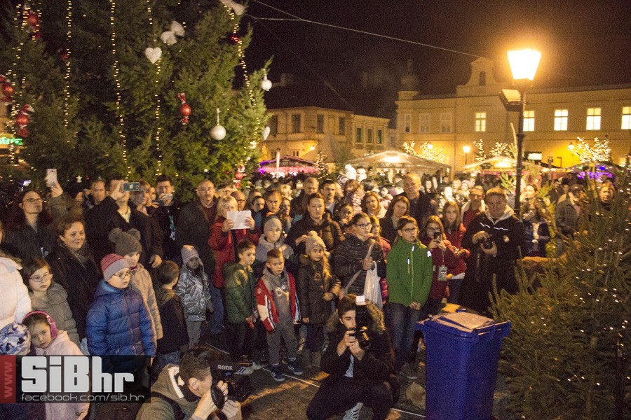 advent_u_tvrdji_dan_grada_osije