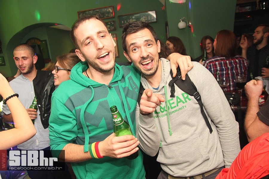 2014_10_12_fortpub_osijek_night