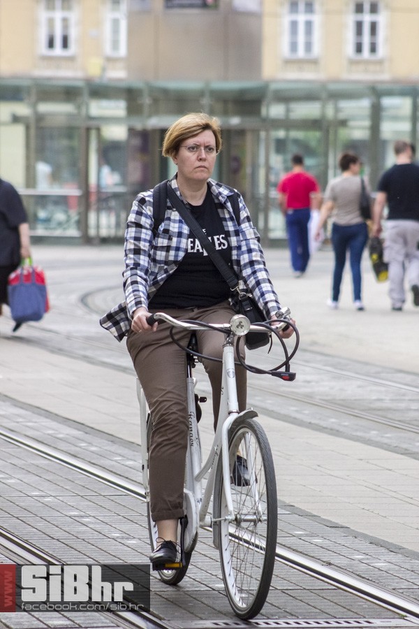 osjecani_u_setnji_gradom_22 osjecani_u_setnji_gradom_22