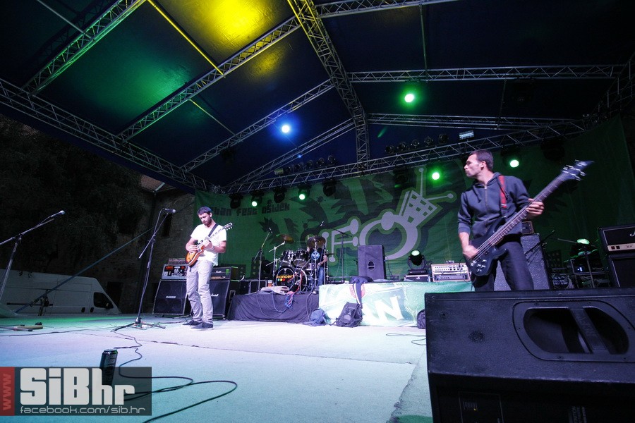 ufo_brkovi_zoran_160 ufo_brkovi_zoran_160