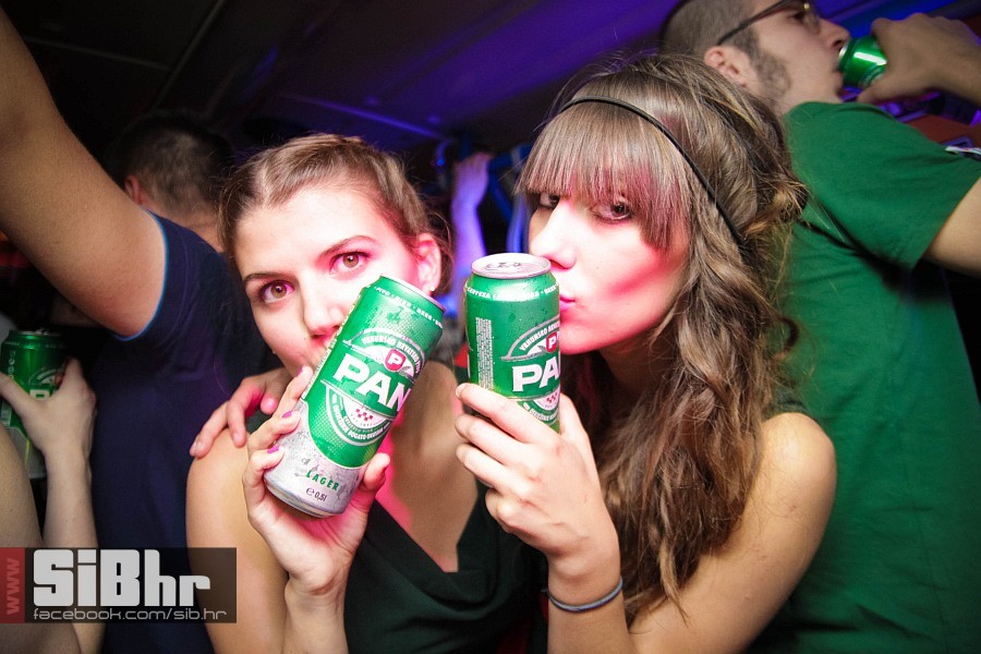 ufo_tramvaj_party_15062013_kali ufo_tramvaj_party_15062013_kali