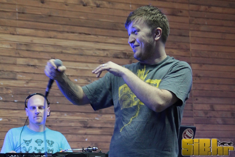 prva_godina_siba_koncerti004