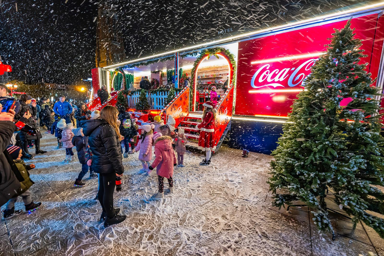 Coca-Colin božićni kamion u Osijeku 2023.