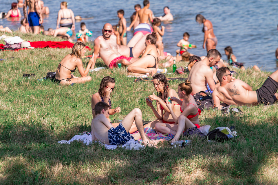 Vruća nedjelja na Dravi [Kopika i Željo kupanje]