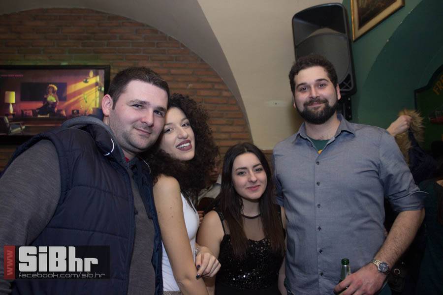 fort_pub_11