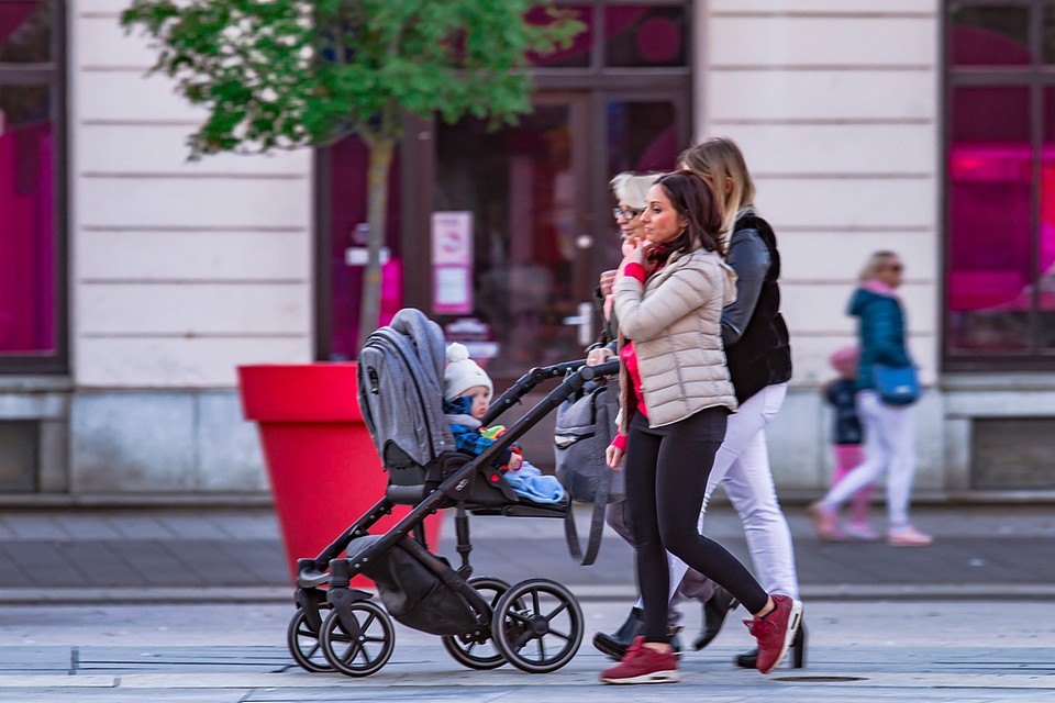 Nedjeljna šetnja promenadom