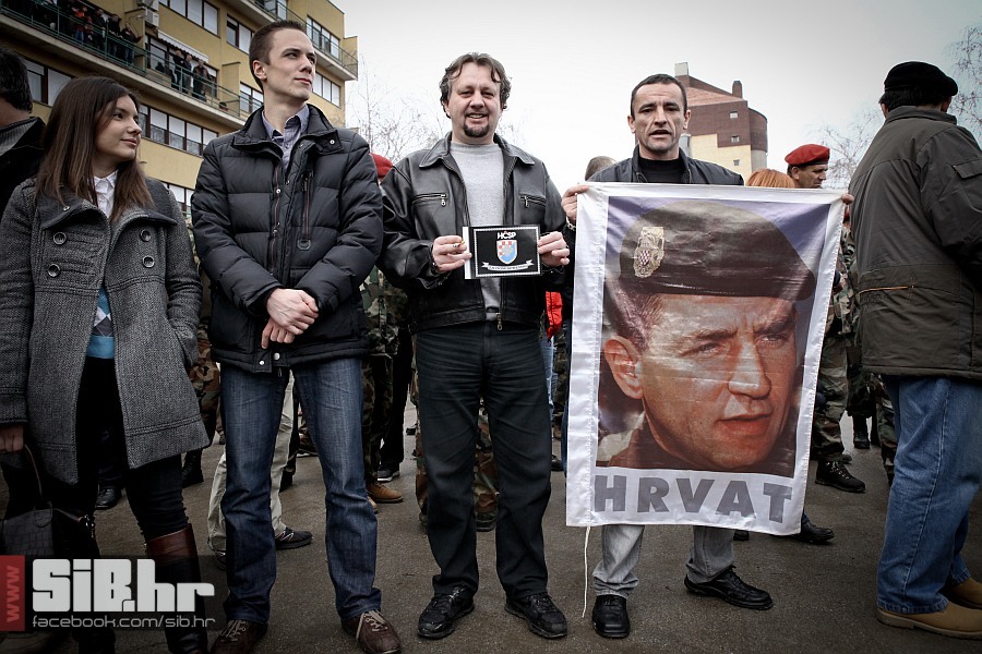 vukovar_prosvjed_protiv_cirilic
