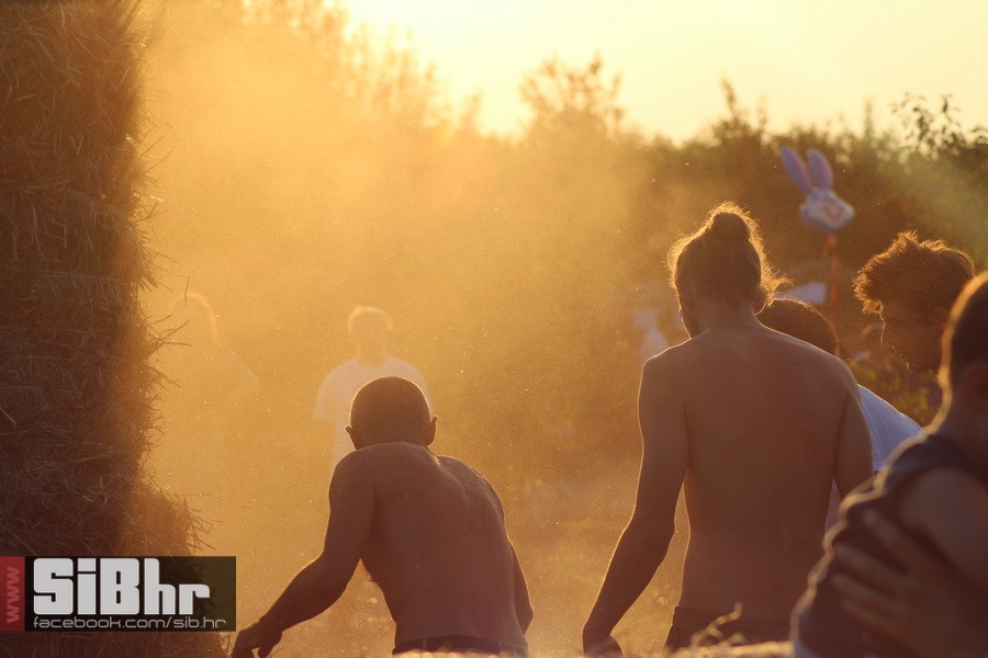 slama_dan_drugi_SiBhr_67 slama_dan_drugi_SiBhr_67