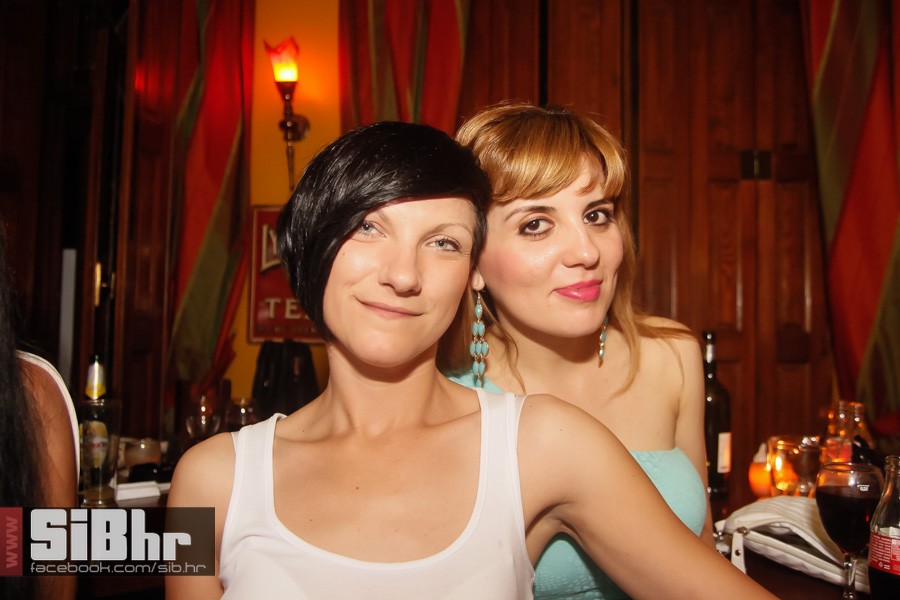 old_bridge_pub_9