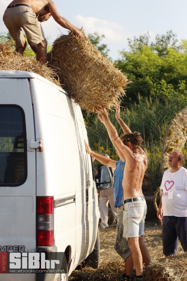 slama_dan_drugi_SiBhr_11 slama_dan_drugi_SiBhr_11