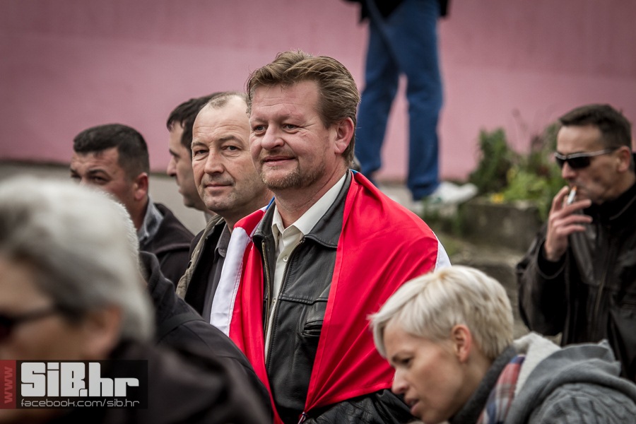 kolona_sjecanja_vukovar_1811201