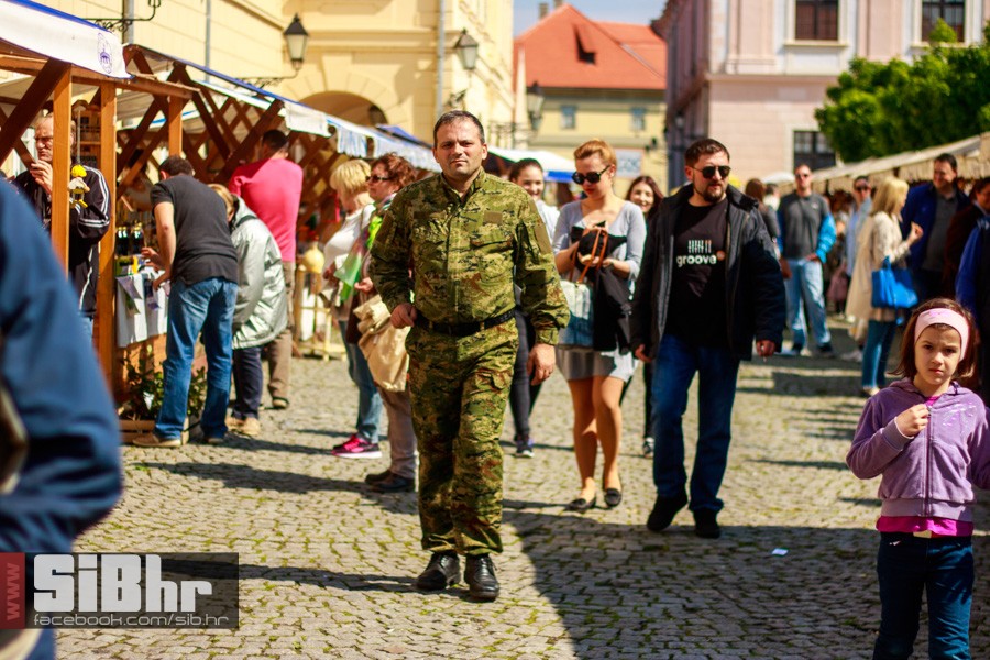 sajam antikviteta_sibhr_os_02