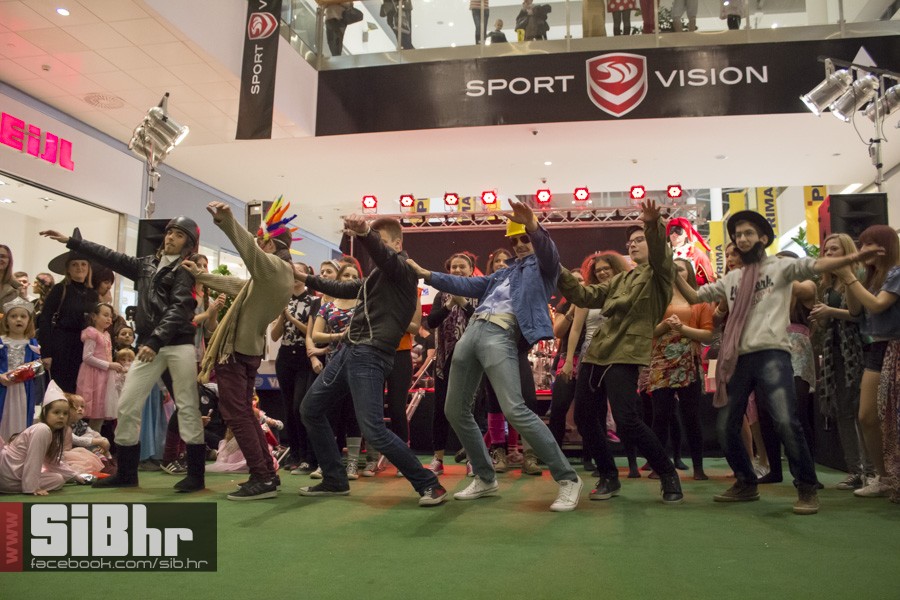 osjecki_karneval_avenue_mall_11