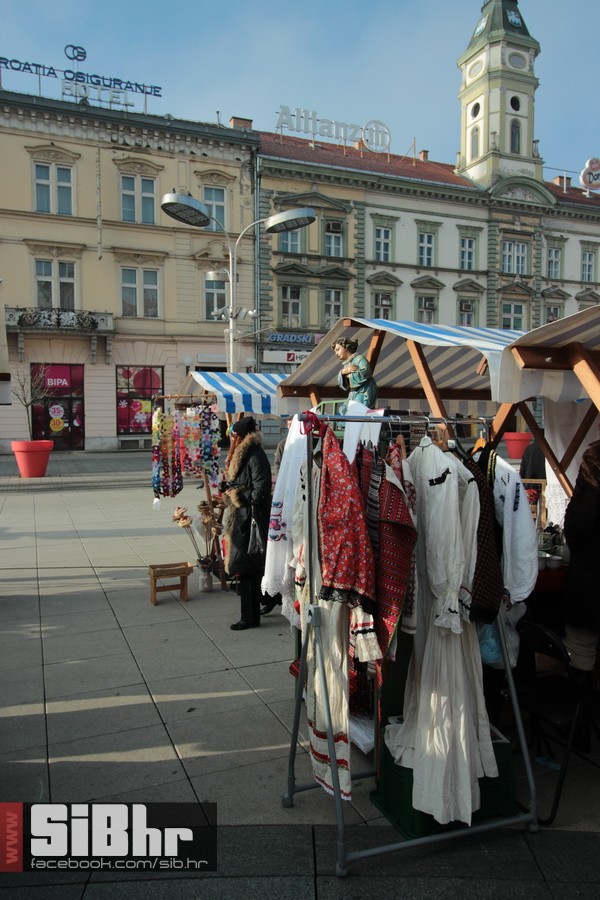 adventski_sajam_trg_ante_starce
