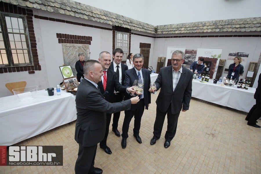 wine_fest_osijek_SiBhr_56