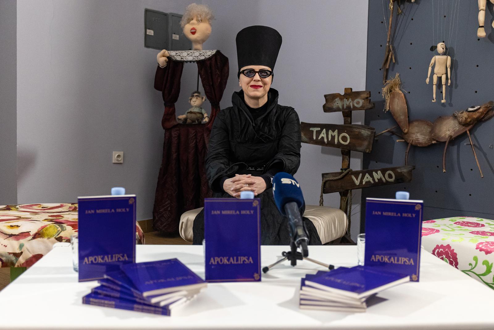 Mirela Holy predstavila knjigu “Apokalipsa” na osječkoj Akademiji za umjetnost i kulturu