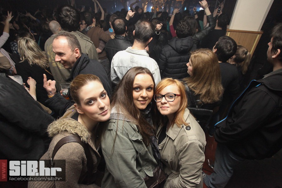 opca_opasnost_slavija_04042013_