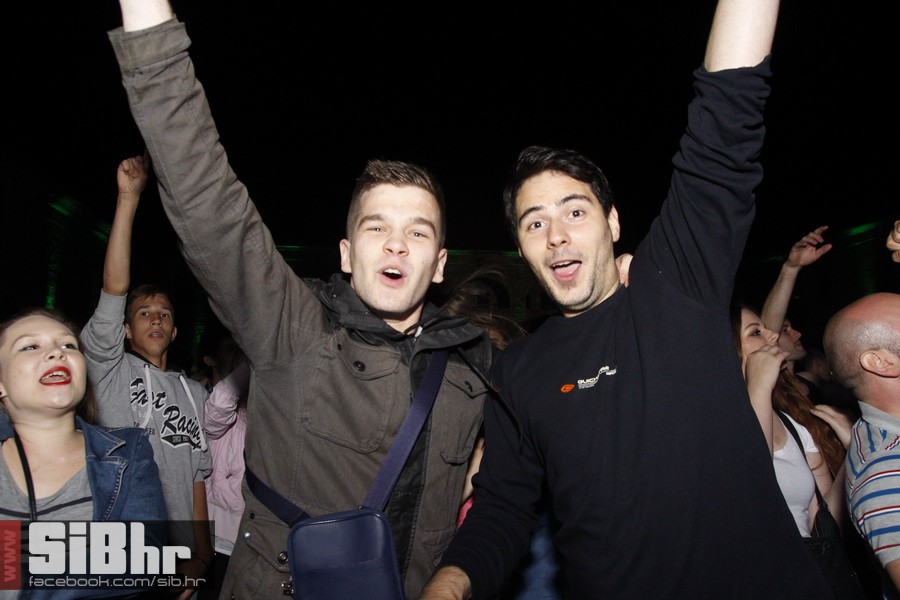 ufo_brkovi_zoran_77 ufo_brkovi_zoran_77