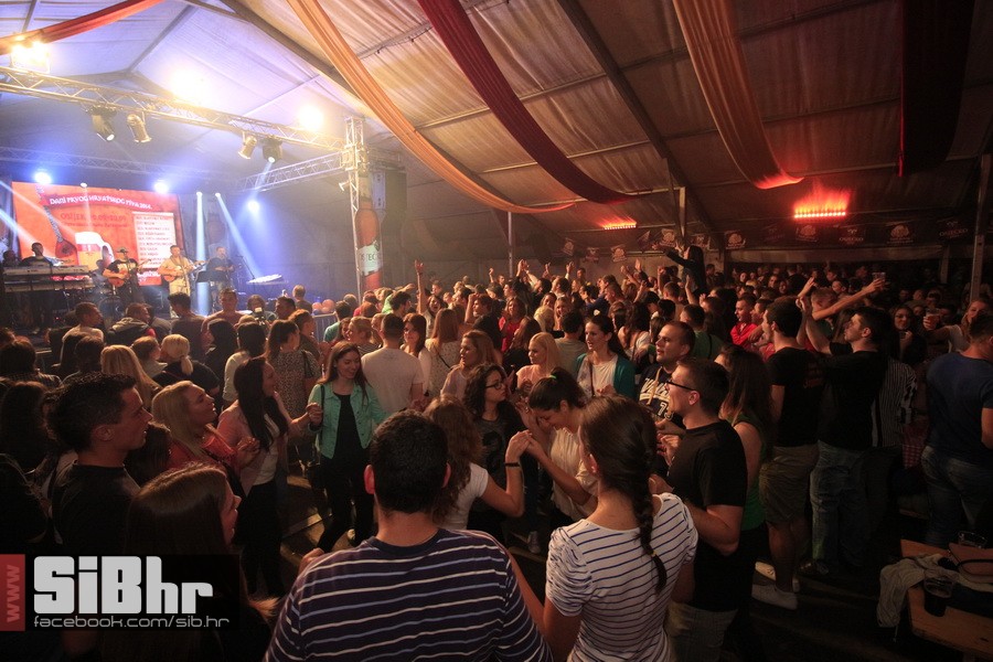dani_prvog_hrvatskog_piva_2014_