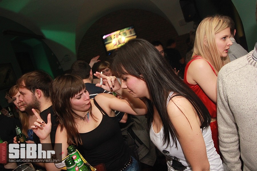fortpub_osijek_nightlife_sibhr1