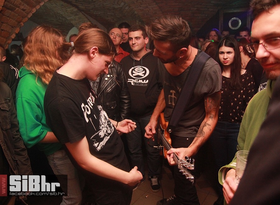 exit_punk_party1511_27