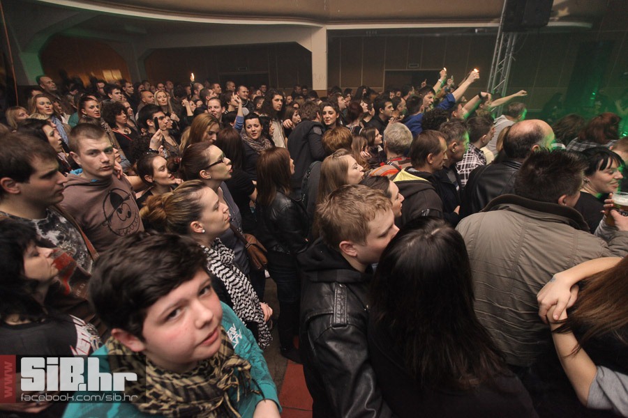 opca_opasnost_slavija_04042013_