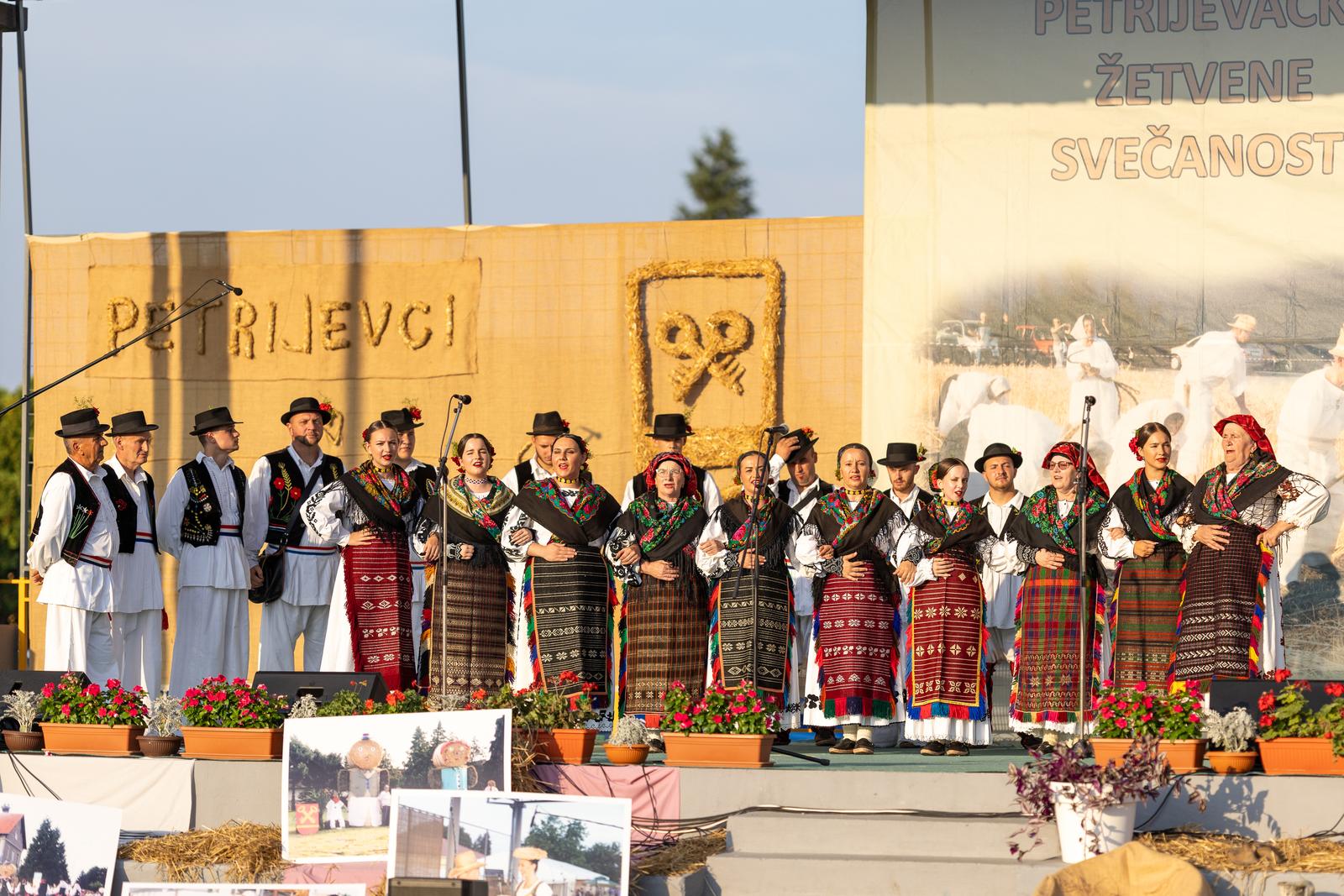 Održane jubilarne 30. Petrijevačke žetvene svečanosti