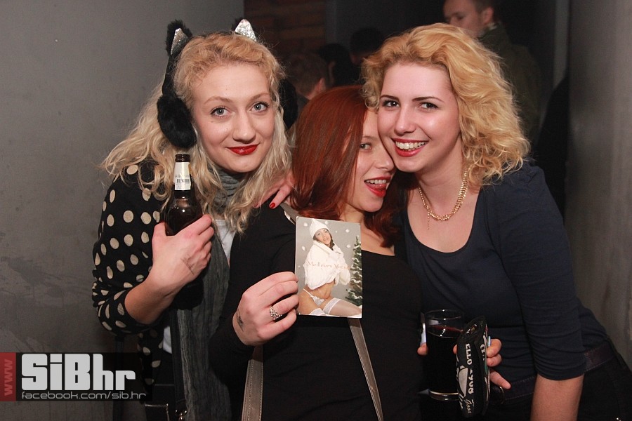 2014_11_1_nightlifeIMG_8670_exi 2014_11_1_nightlifeIMG_8670_exi