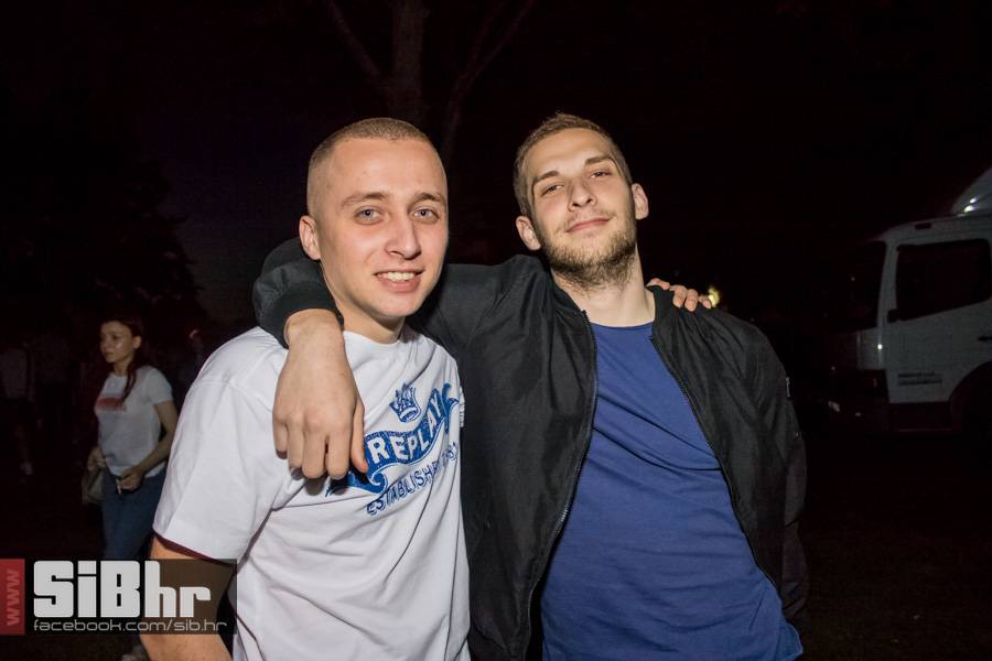 studentska_rostiljada_77