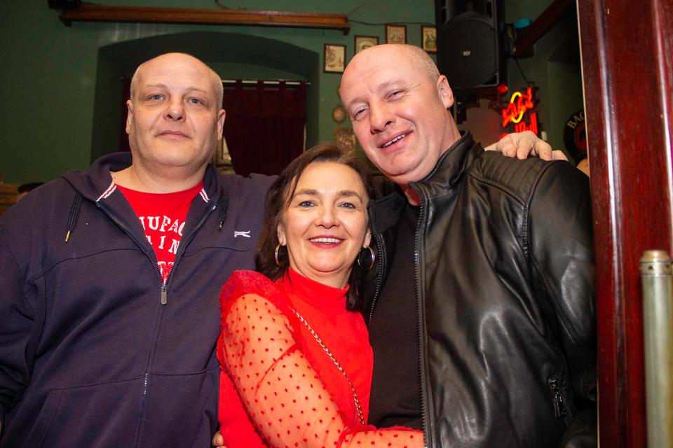 Lege i tamburice u Fort Pubu