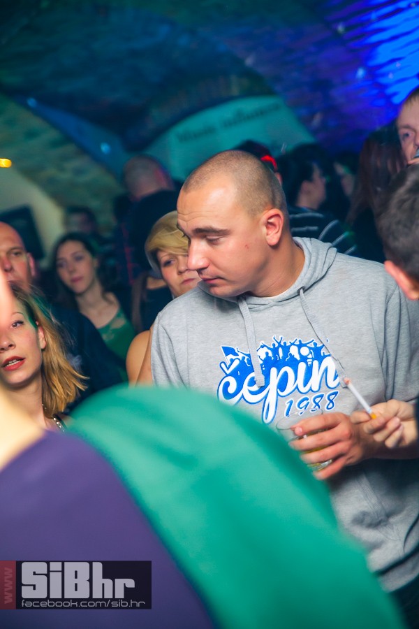 exit_pavijani_1801_nocni_zivot_