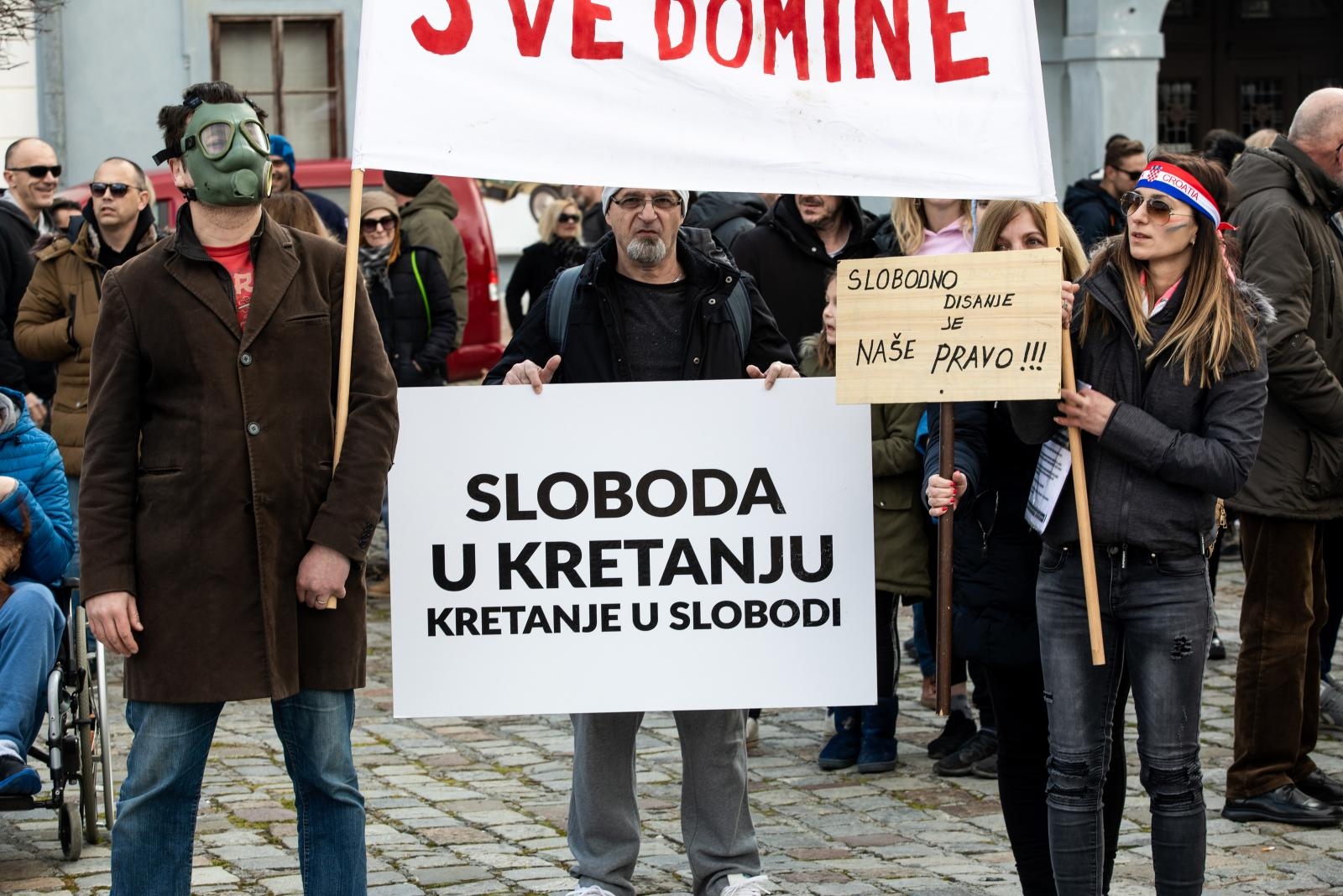 Kroz Osijek prošla povorka slobode – povorka protiv ograničavanja zbog koronavirusa