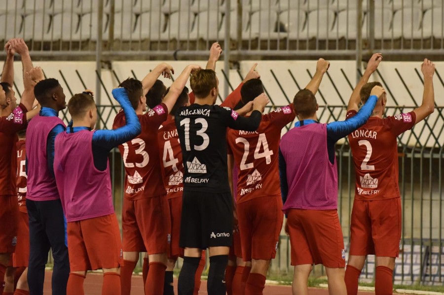 PXL_071018_22258530-900×599 PXL_071018_22258530-900×599