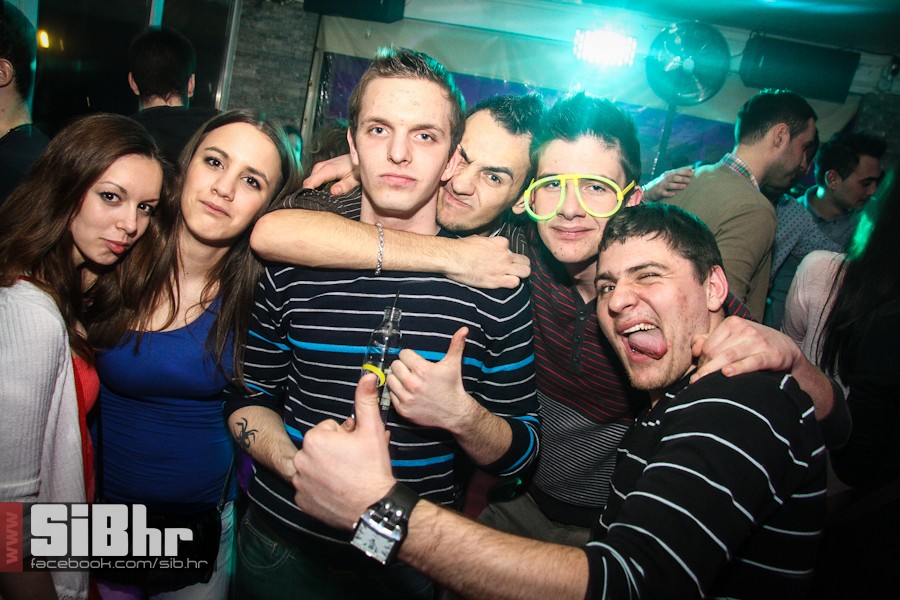 barka2303_30 barka2303_30