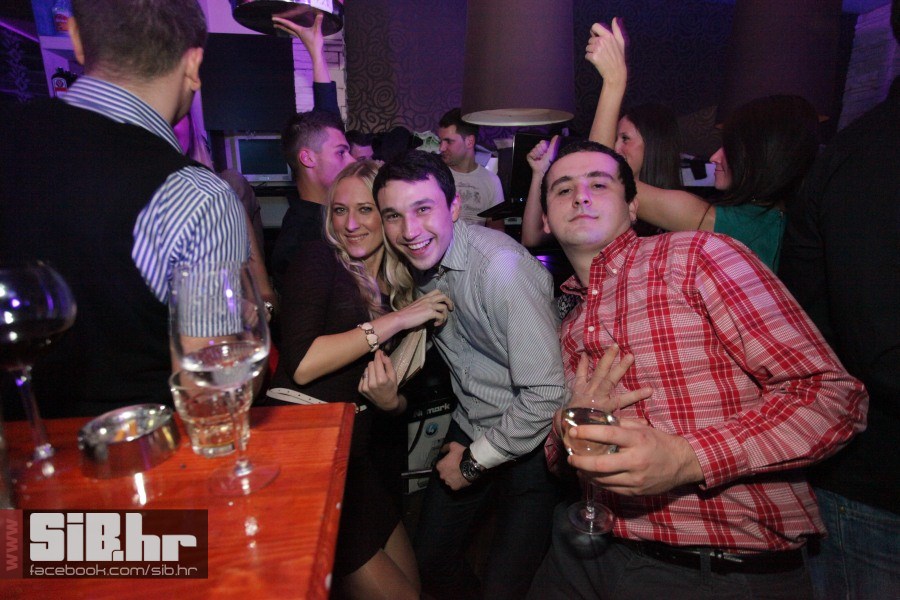 playboy_party_lotus_20102012_si