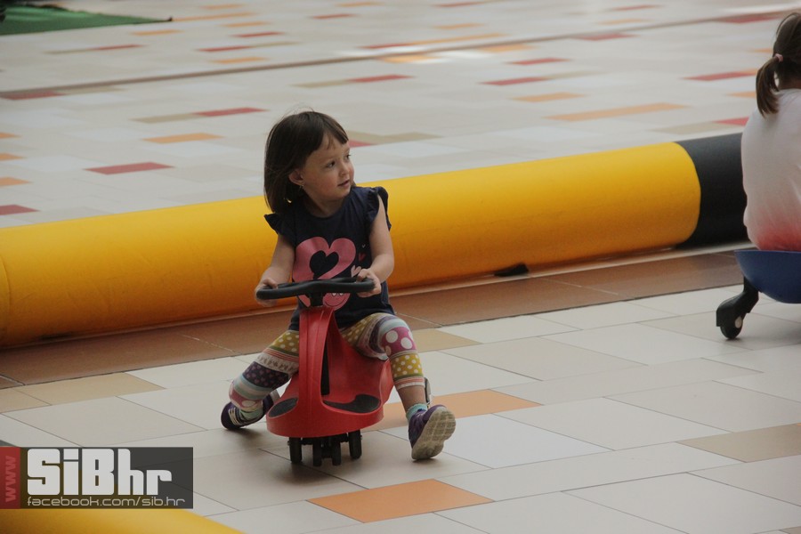 autici_avenue_mall_osijek_06