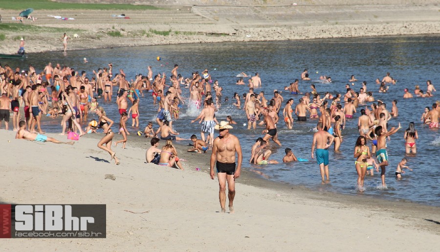 kopika0308_SiBhr_20 kopika0308_SiBhr_20